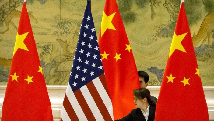 会谈结束，中方10字通报不一般，特朗普迎两大噩耗，称访华有条件。中美再度交锋