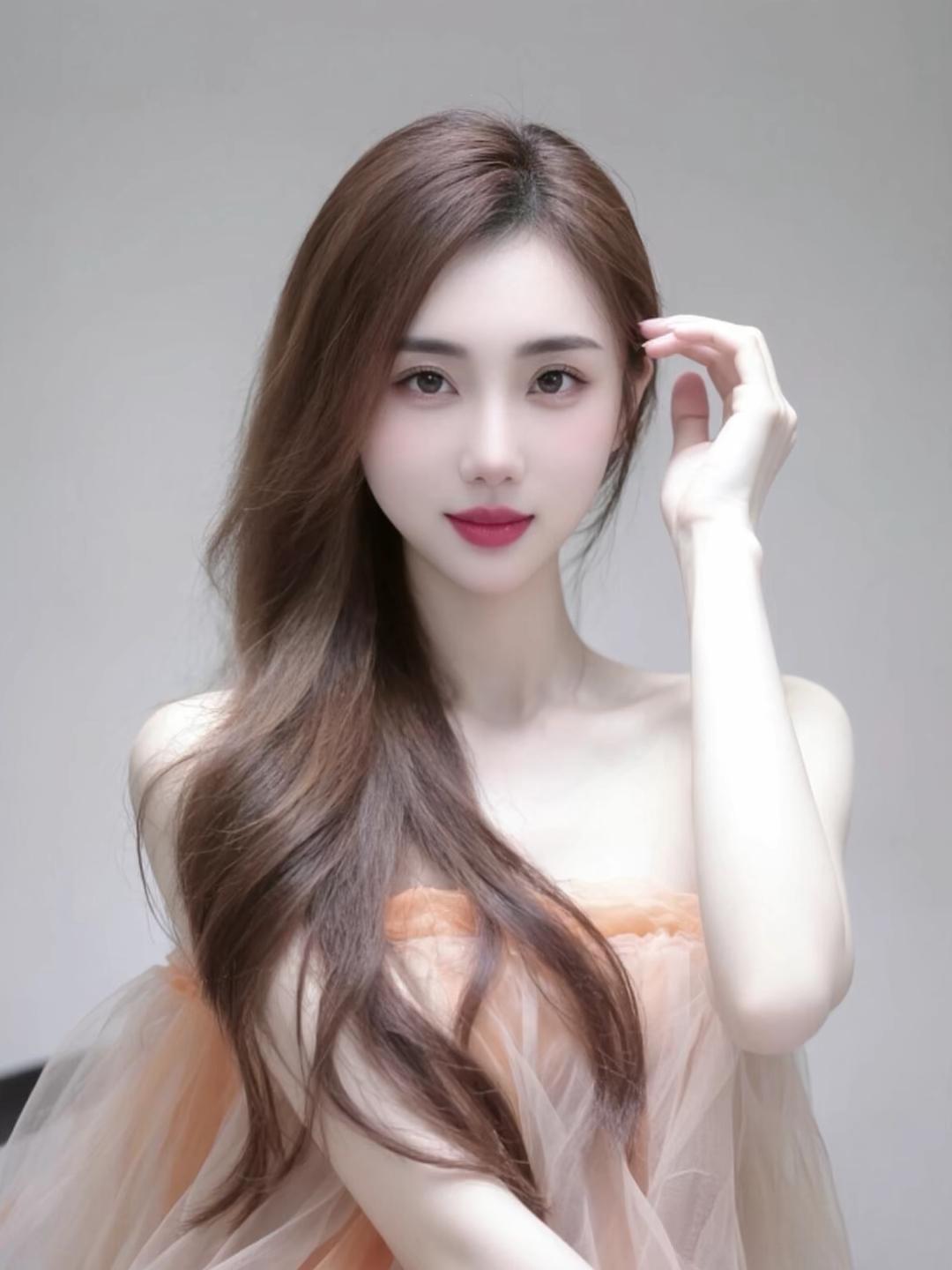 女性人像摄影作品如何有高级感?温柔氛围感纯欲写真✨柔顺精致的暖棕大波浪长发，发