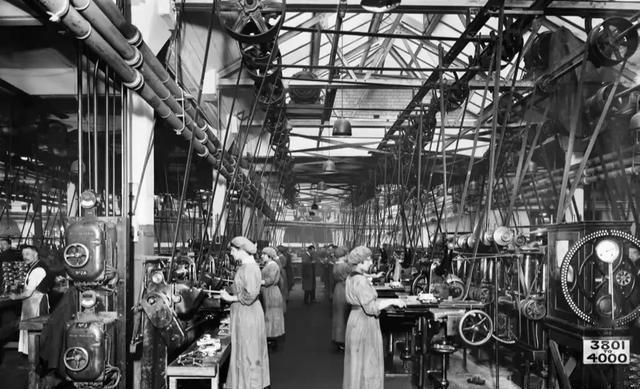 工业化的代价是非常高的，绝大多数国家都付不起这个代价所以就搞不成工业。欧洲国家国