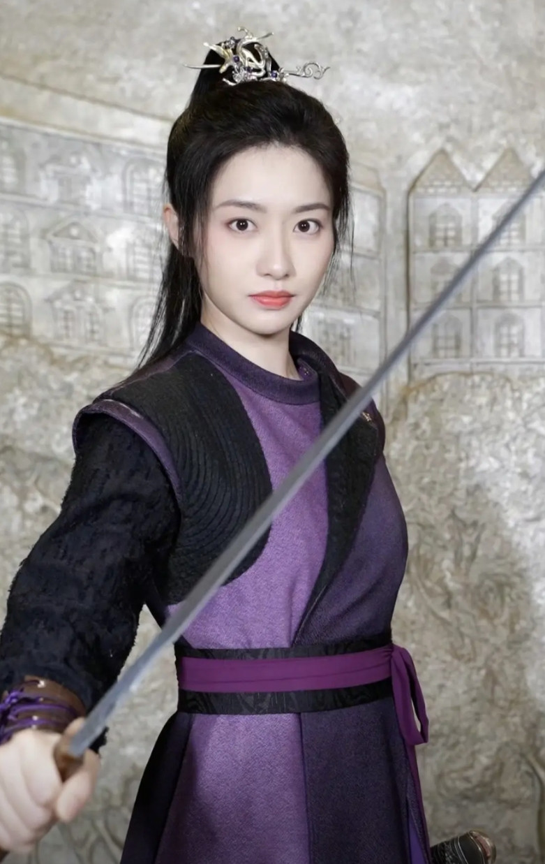 《唐朝诡事录》三部这么多美女演员，我觉得还是樱桃女侠最耐看！虽然她和杨志刚扮演