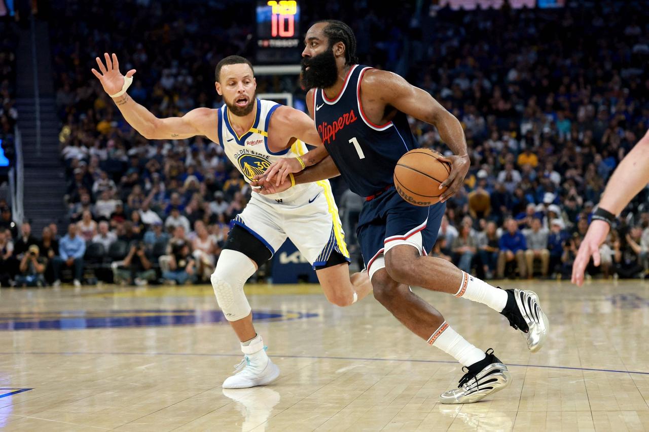 泰伦卢到底有多菜？前两场直接DNP博格丹，第二场打完接受采访直接说博格丹赛季初