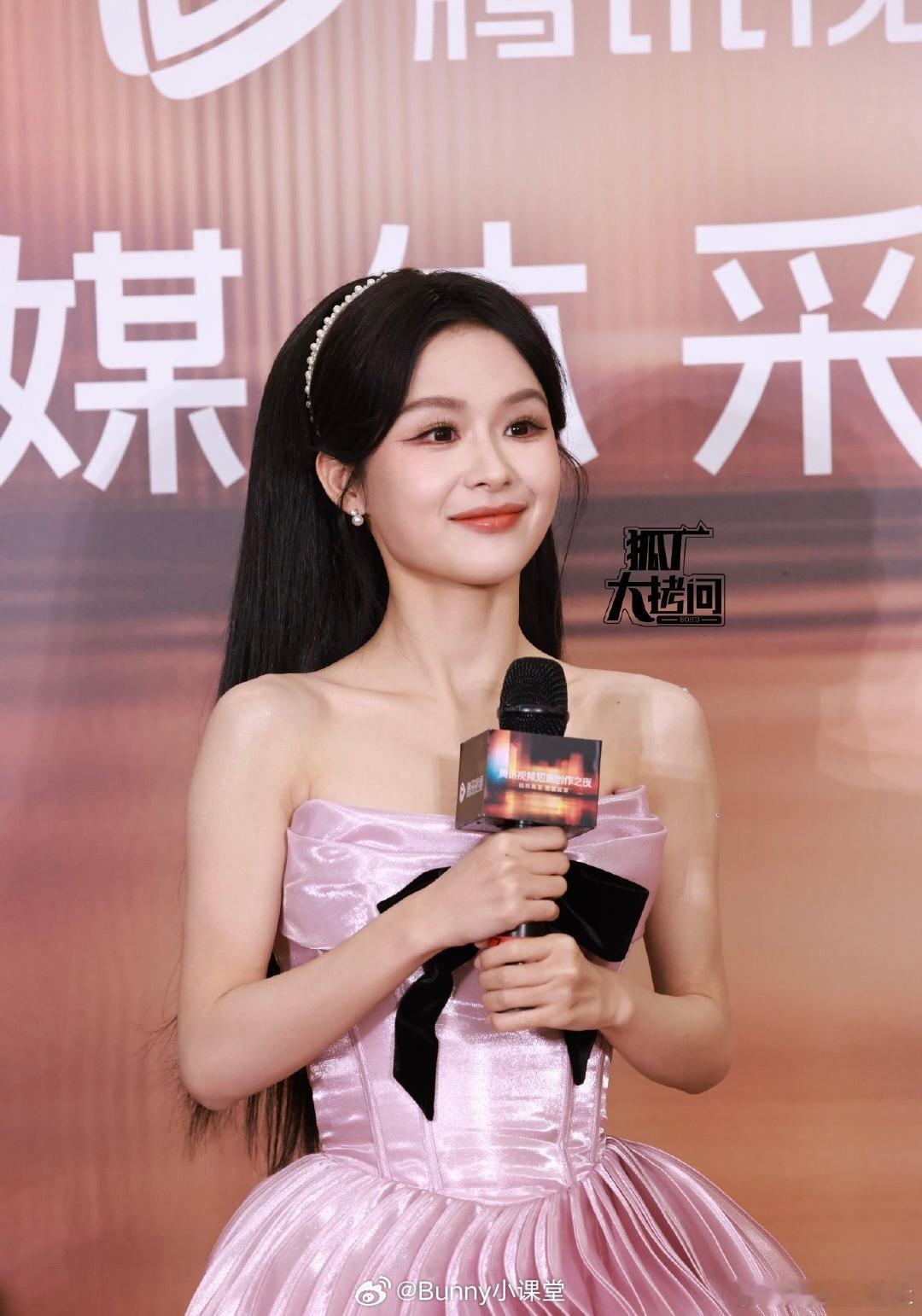 腾讯视频短剧创作之夜红毯明星生图，你觉得能掀桌长剧演员吗？余茵、姚冠宇、陈添祥申