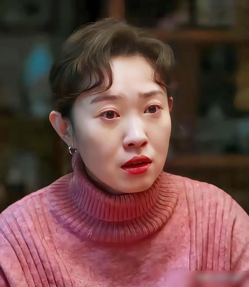 《老舅》：李小珍走了，身后留下五个“孩子”。最年长的那个，是她丈夫崔国明。小志，