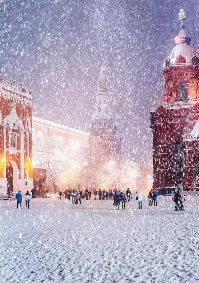 莫斯科没有眼泪, 大雪纷飞