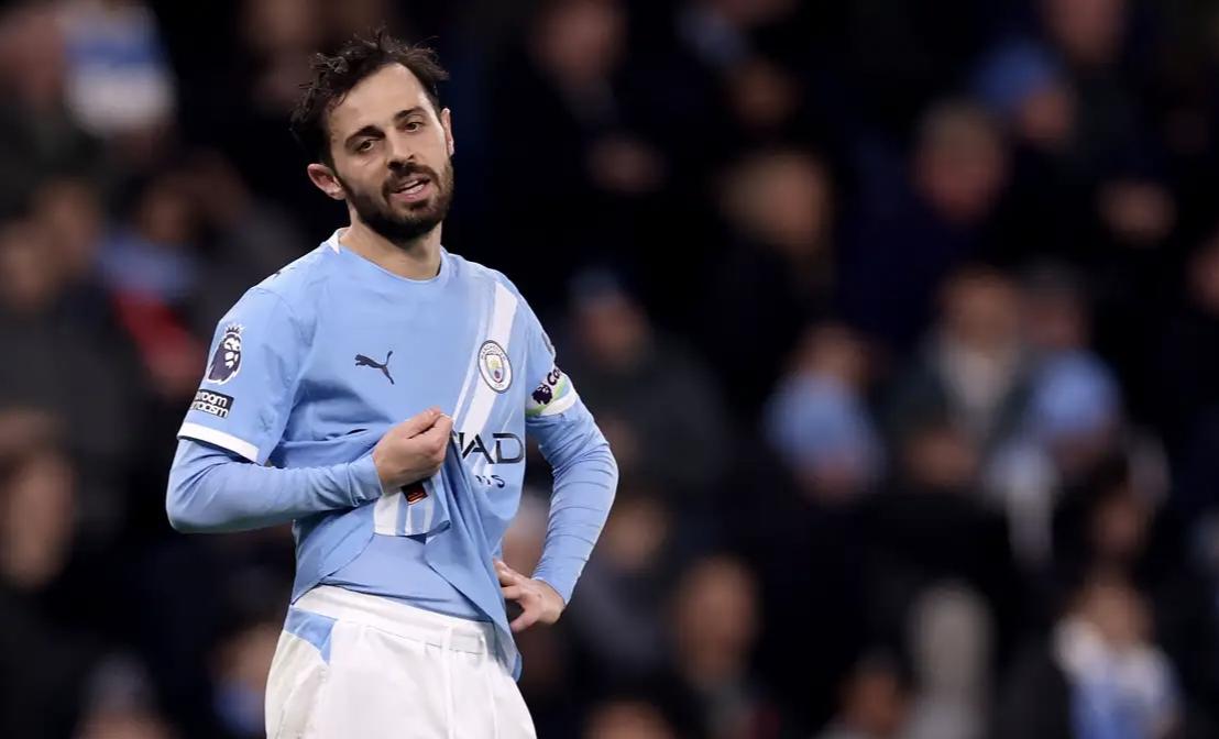 梅西出手！迈阿密国际挖角曼城31岁巨星，跟尤文图斯硬刚！球王梅西所在的迈阿密国