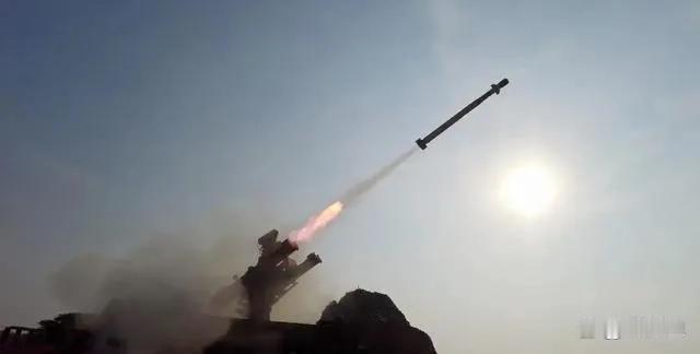 美国主流媒体警告，对伊朗的大规模军事打击最快可能在本周六爆发。美军在中东的空中