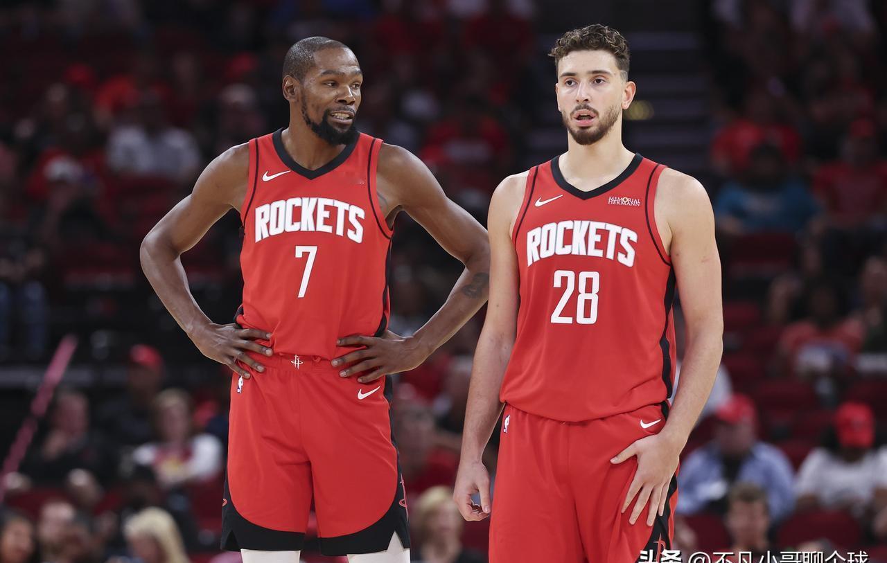 火箭最该交易的也许不是杰伦格林。最后三分钟，篮筐像加了盖。数据显示，申京本赛