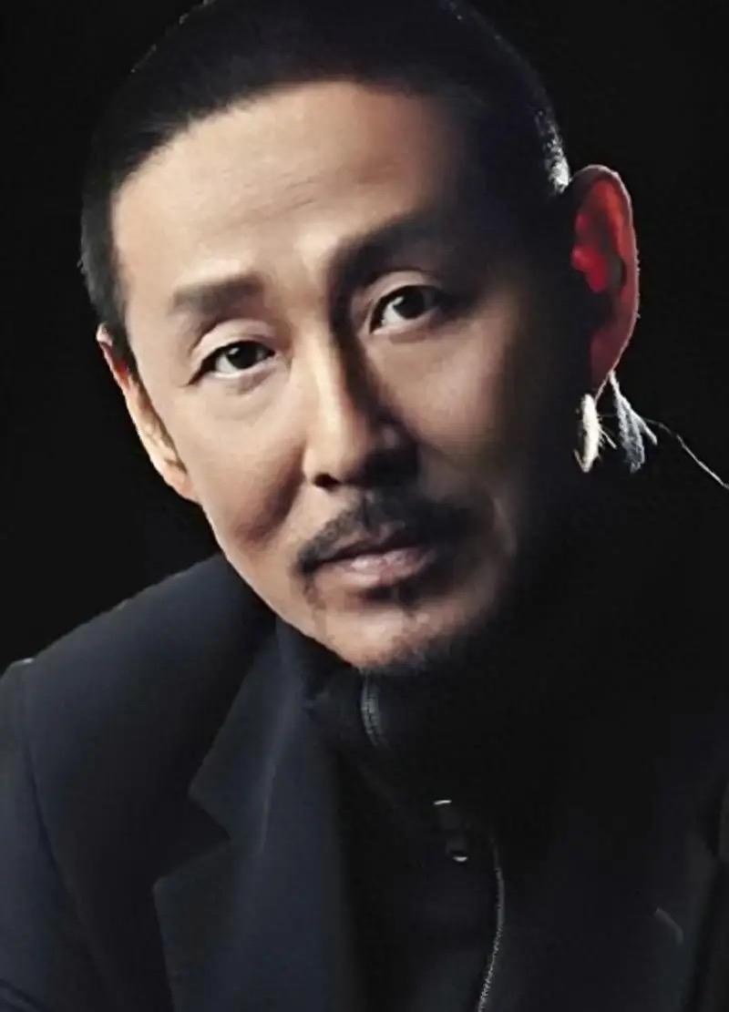 陈道明奉劝大家:“有退休金的老光棍，或者老伴先走了的老人，不管多有钱，退休金多