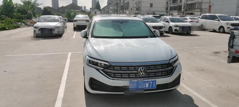 速腾2023款300TSI双离合超越版裸车价：12.98万🚗购车经历