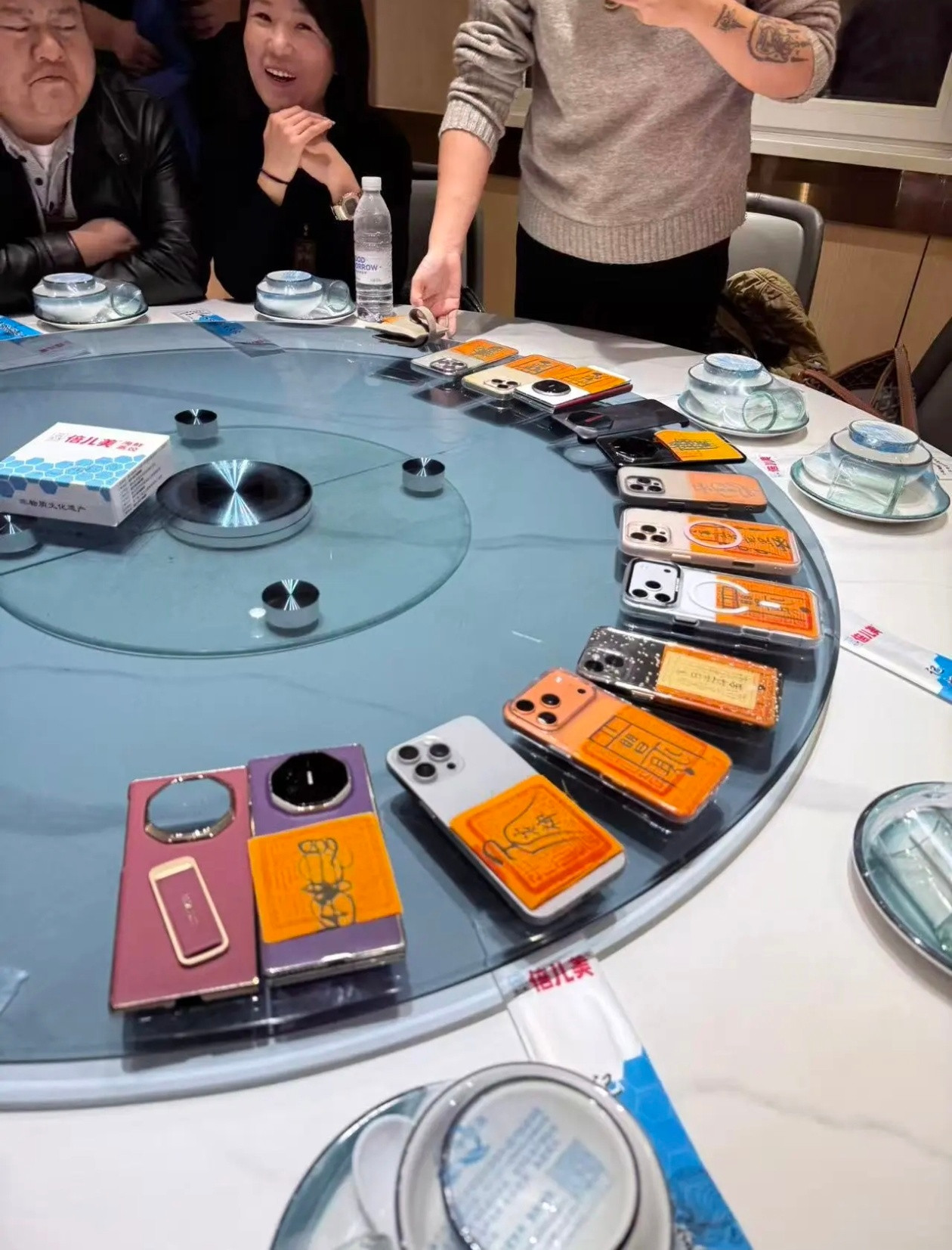 私企老板都在用什么手机，好像不是华为就是苹果。​​​