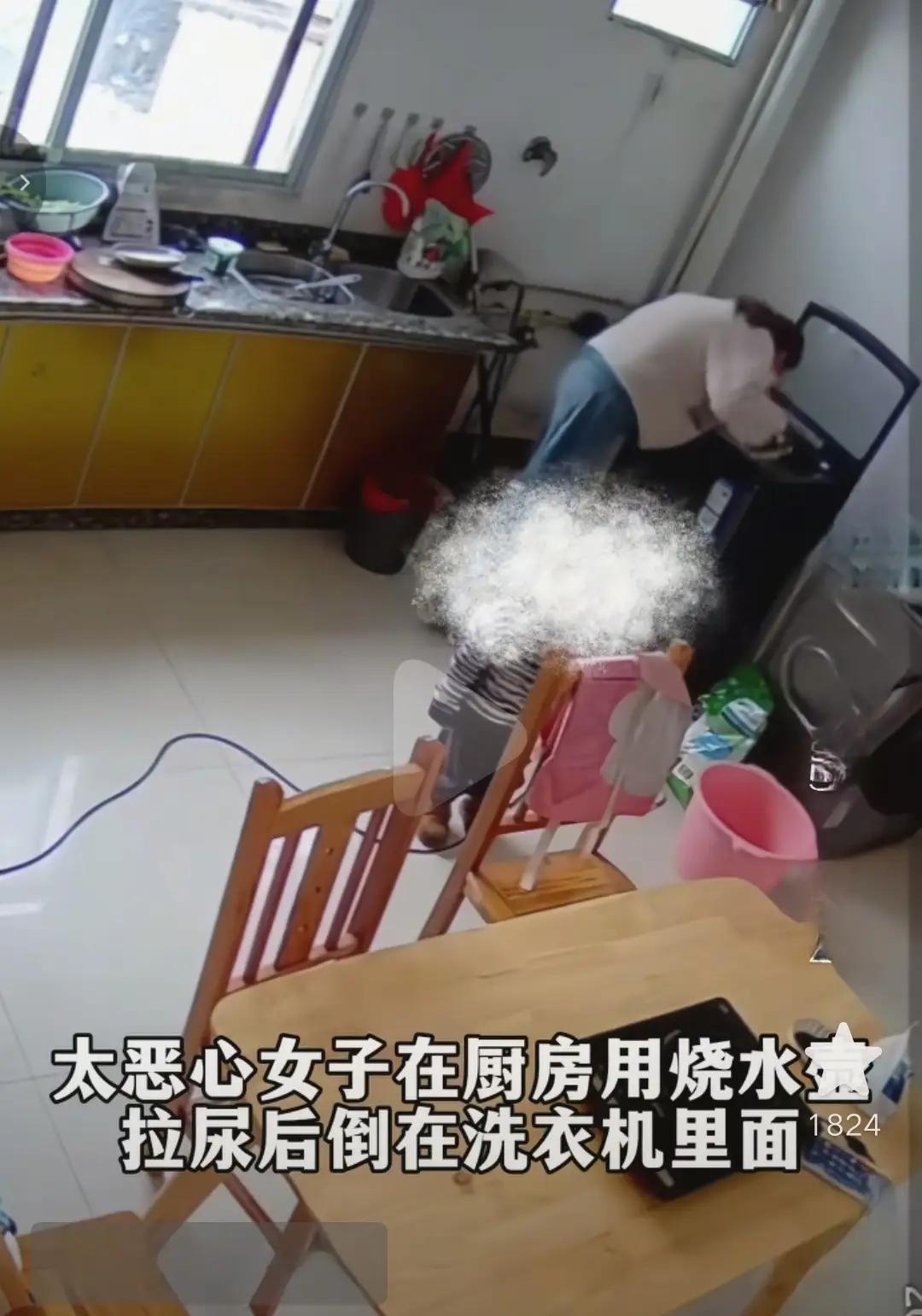 广西南宁，一女士对着镜头说：“真是没有想到，弟媳趁我们不在家，拿壶在厕所接了排泄