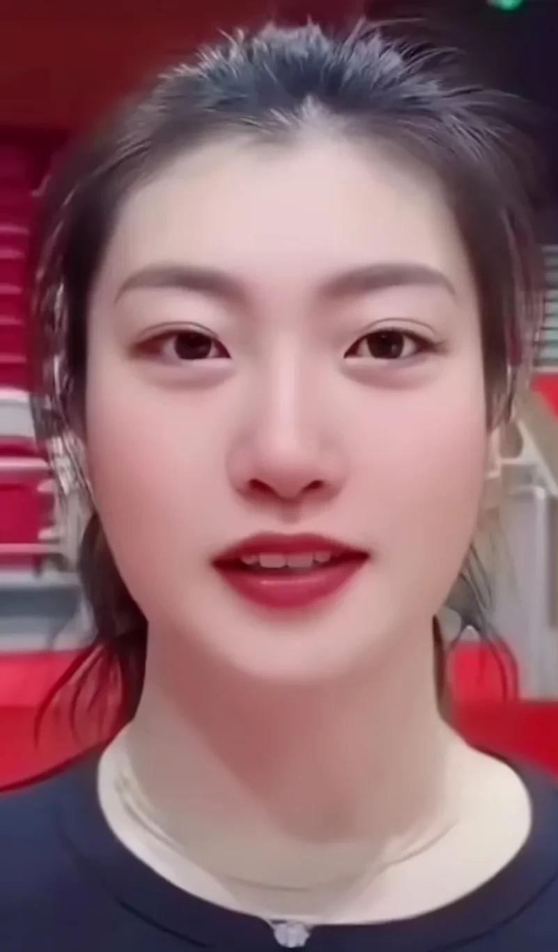 美女李梦落选女篮亚洲杯，并非宫鲁鸣指导故意为难，他是树立纪律严明，树立国家形象，