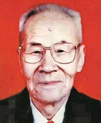 1955年，山西群众集体举报当地有大间谍，公安局却表示身份特殊不方便调查，直到1