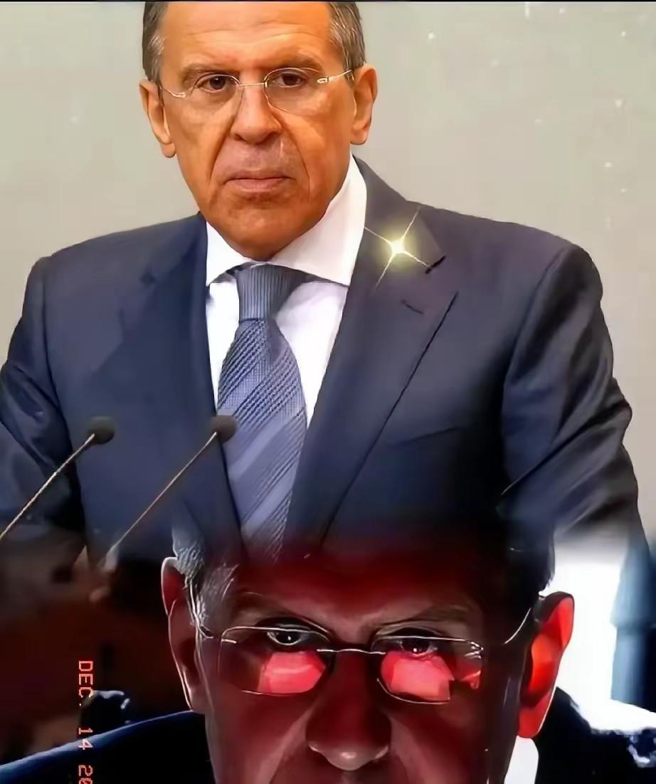 跟了自己十几年的贴身秘书，居然是个间谍。最吓人的是，不是被什么高科技抓到的，就是