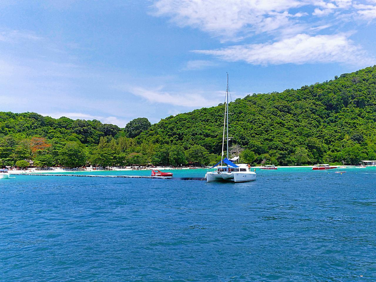 委内今天大瓜，震惊了所有人！有消息表示，小鹰咆哮者战机先来了一波电子战，委内直接