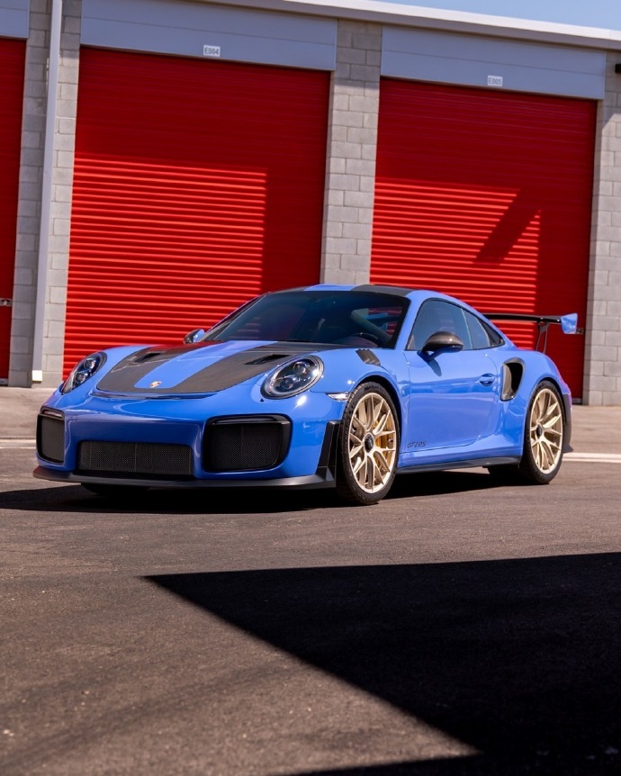 一辆配置齐全的2018款保时捷911（991）GT2RSWeissach版，