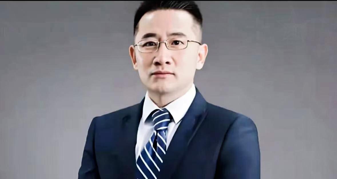 我敢说祖副院长现在是全网最郁闷的人了！首先感情上，老婆彭护士长已经调离岗位，不想