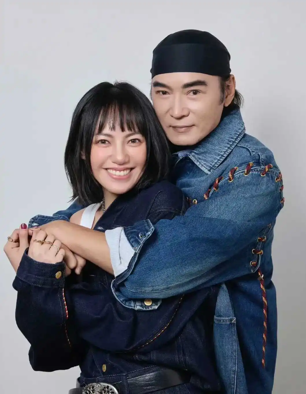 焦恩俊女儿焦曼婷是捡来的吧？