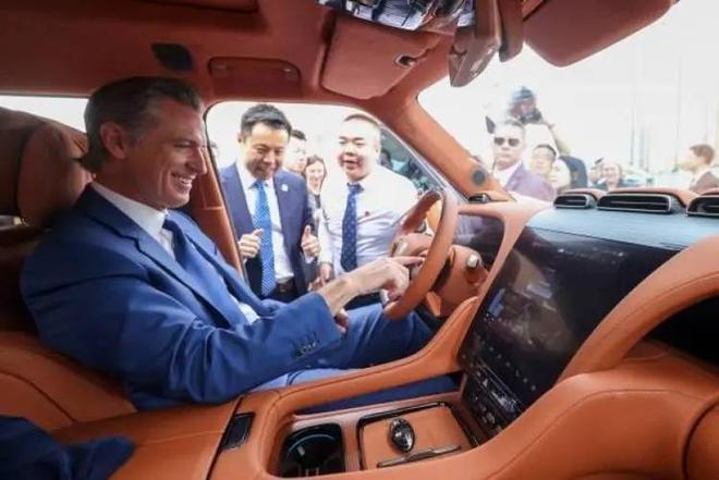 完了完了，美国加州州长纽森，那个能硬钢川普的男人，竟然也盯上比亚迪了？美国加州