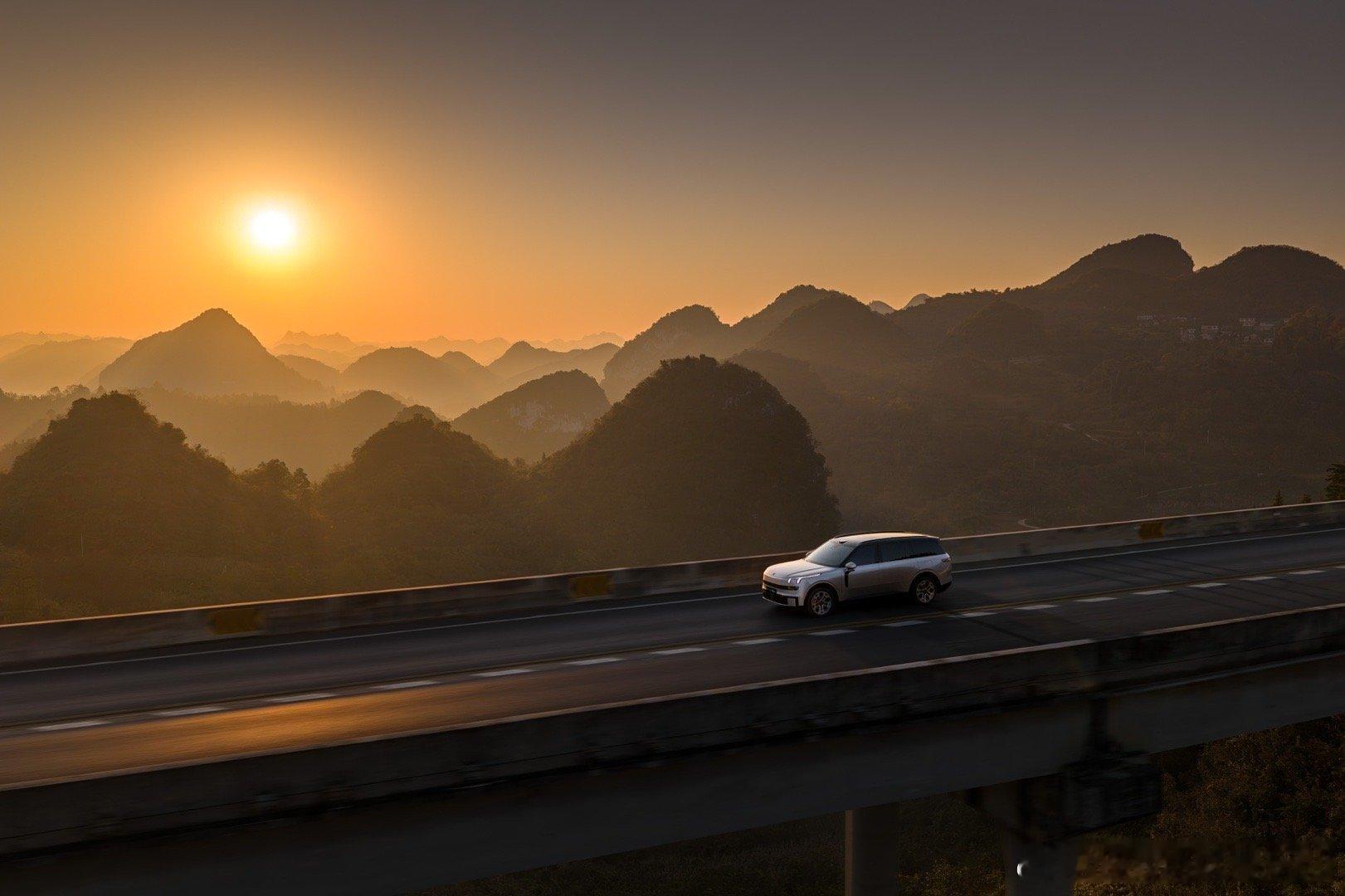 领克2025年销量来了全年销量突破35万台，创历史新高。我自己贡献了一台领克90