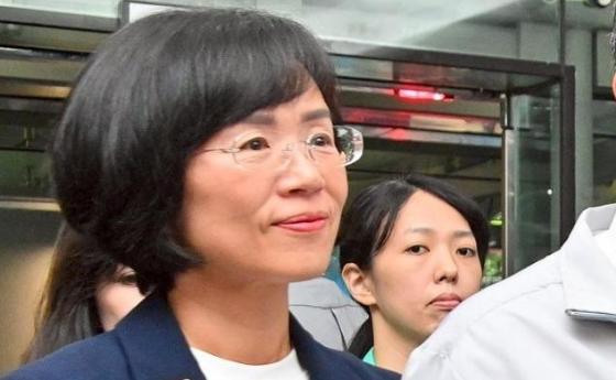 民进党“立委”苏巧慧今天下午陪同“行政院长”卓荣泰受访表示，民众党今天早上的指控