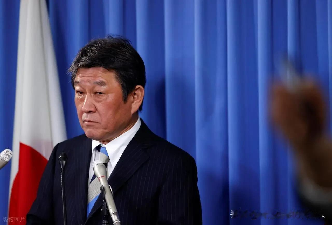 菲律宾人傻眼了，日本就发了一份声明。7.9级强震，废墟还在冒烟，那个平日里跟菲