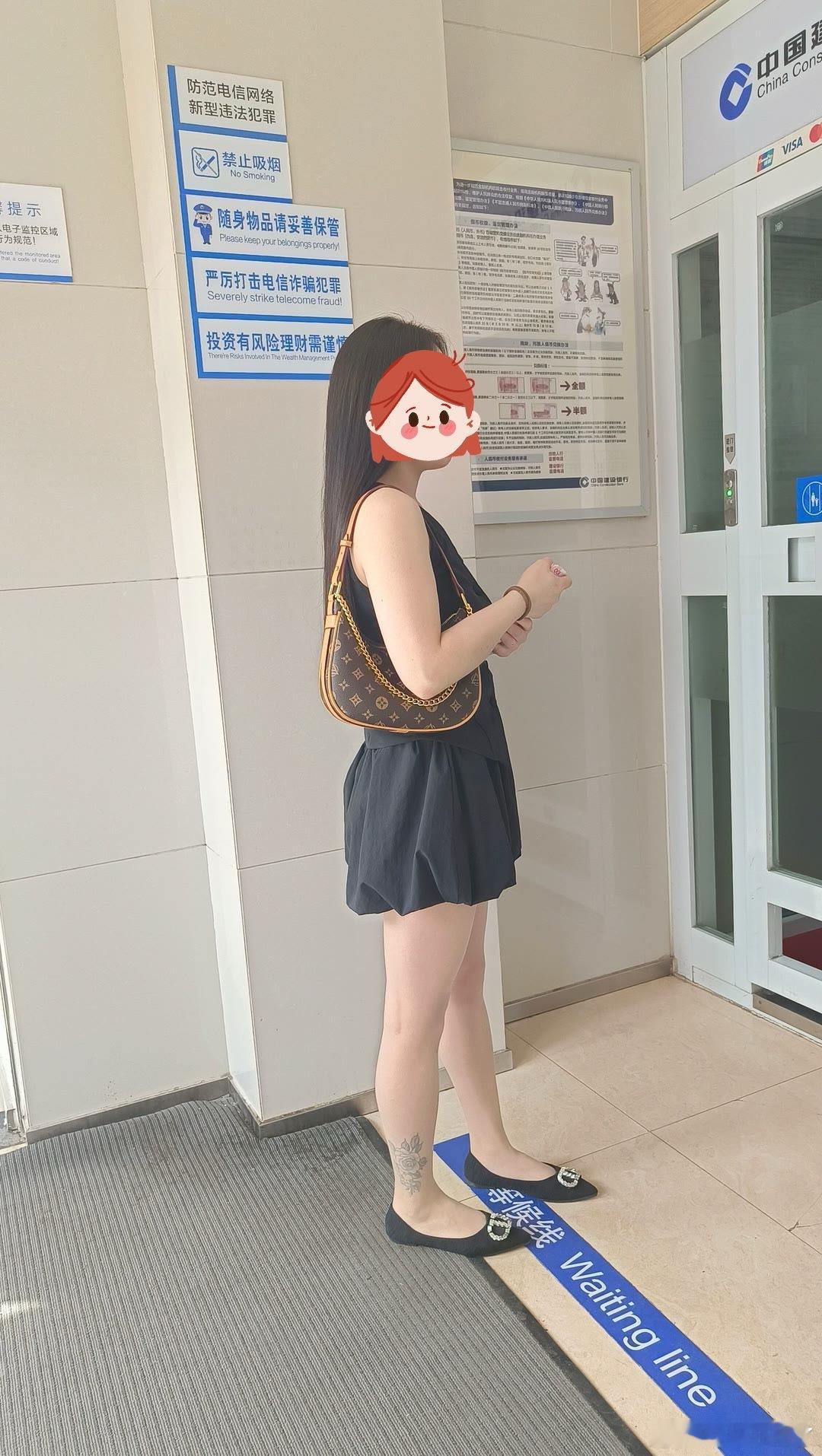 有纹身的女人​​​