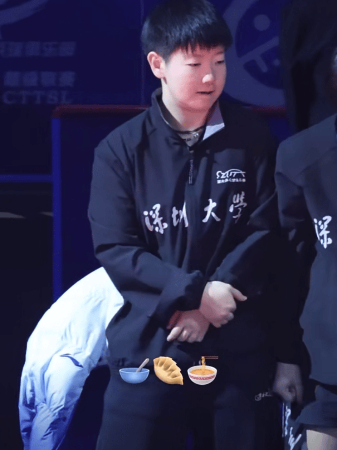 终于明白平野为啥加入深大队了，这气氛太好了！真正的队霸主不是孙颖莎，而是小蘑