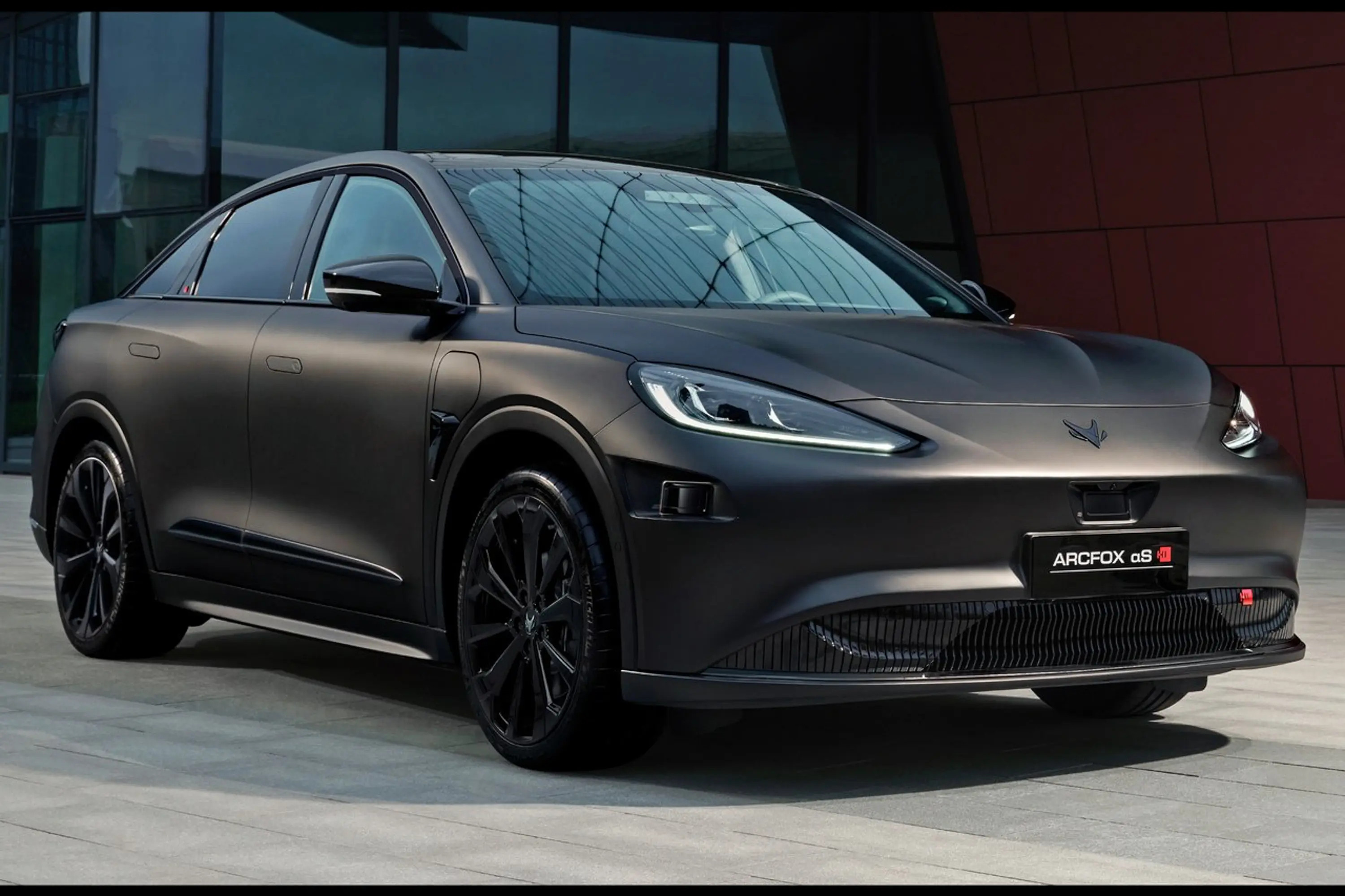 极狐阿尔法S这波真的秀操作了😎。成为首批能开L3的车，直接把自动驾驶从测试拉到