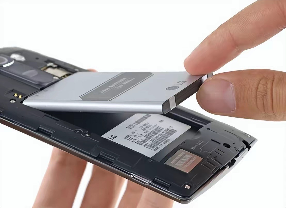 有哪些消失的好用手机功能说到这个，我第一个想到的是旧款Nokia的可拆卸电池。