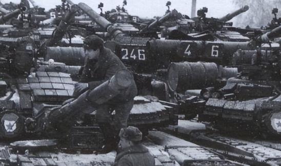 当初苏联不打中国，压根不是因为怕了！真实原因回想起来令人胆寒！那年，苏联手握