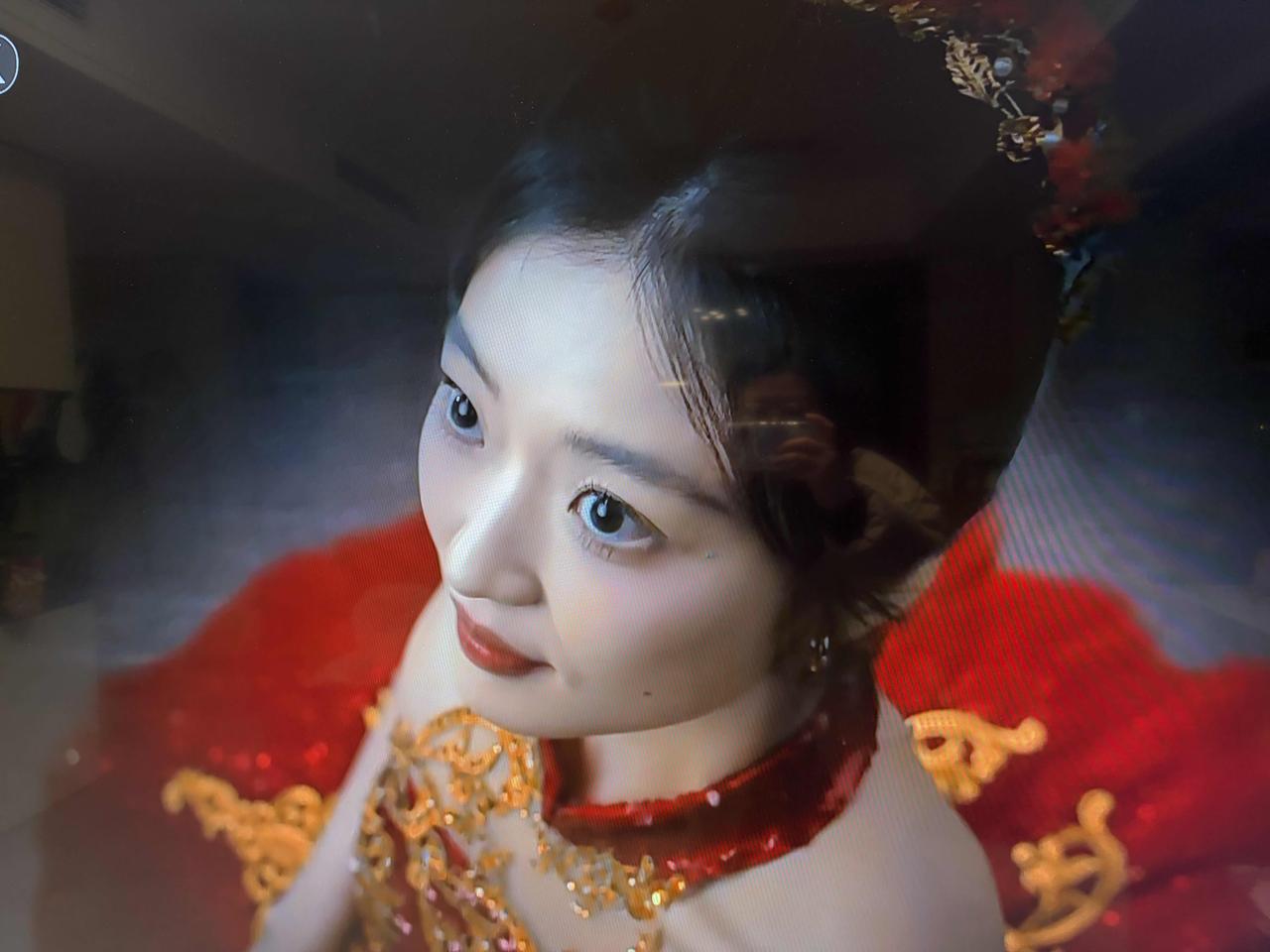 不是我说，央视春节联欢晚会，是哪个天才想出来的，让孙千登台跳芭蕾舞的呀。