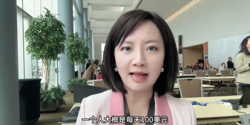 王冰汝晒出在阿拉斯加白宫给记者团们准备的饭菜，蔬菜，肉，咖啡，点心，通通免费。但