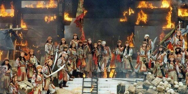 太平军为什么突然就打不过曾国荃了?最能打的“老长毛”没了,自然就打不过湘军了。