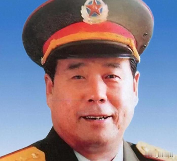 1986年，成都军区司令员傅全有来墨脱边防的军营视察，却看到军营三百多人全都身着