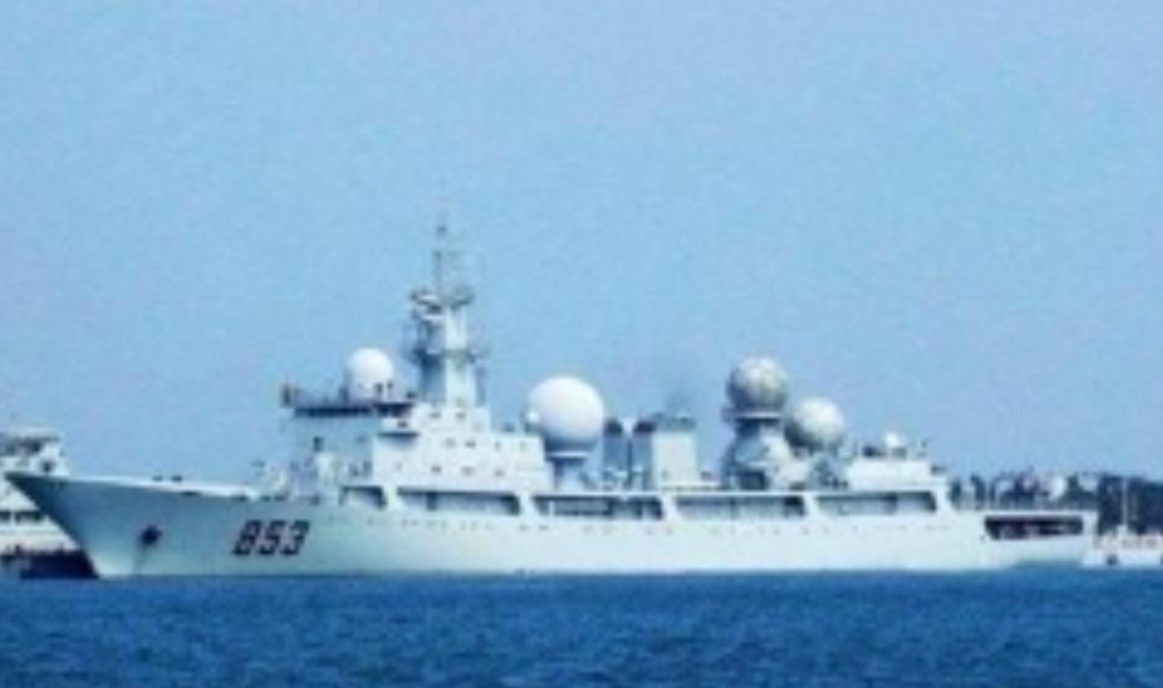 中国815电子侦察船，为何各国不能攻击它，应该说不敢攻击它，这船看上去没啥火力，