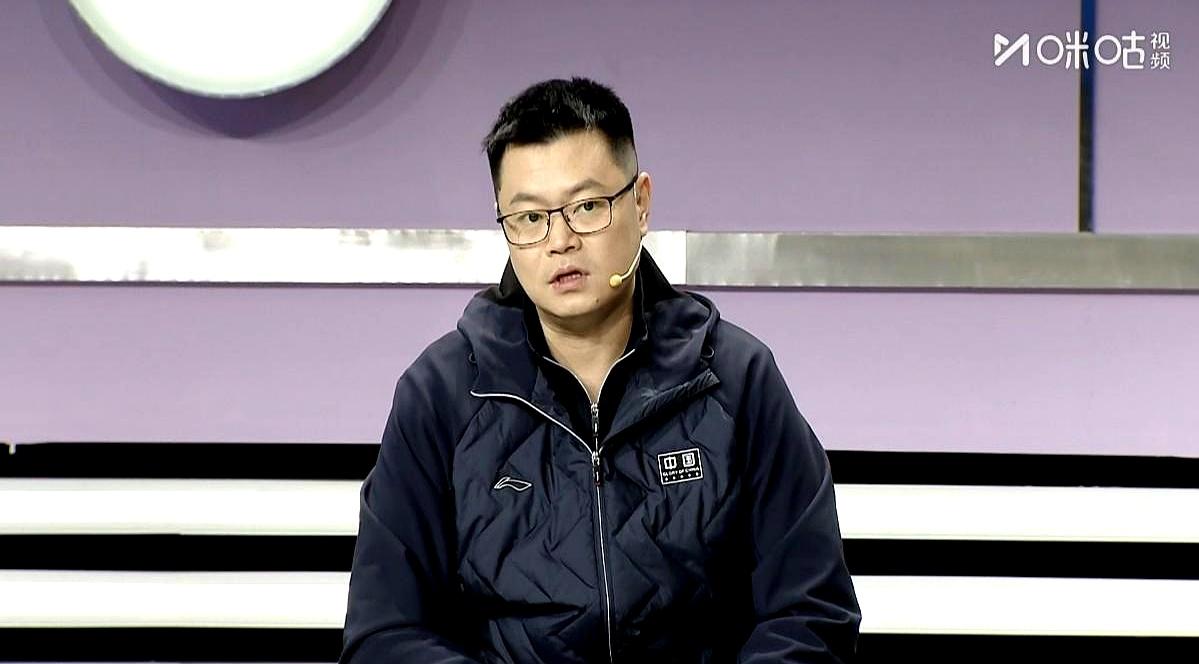 侯英超老师这话，可真说到球迷心坎里了！一个45岁的老将，自己还在全运会赛