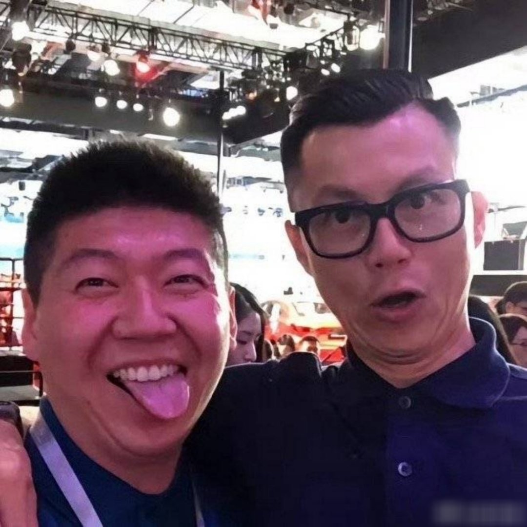 《支持闫老师，支持震哥》[？？？][？？？][？？？]​​​