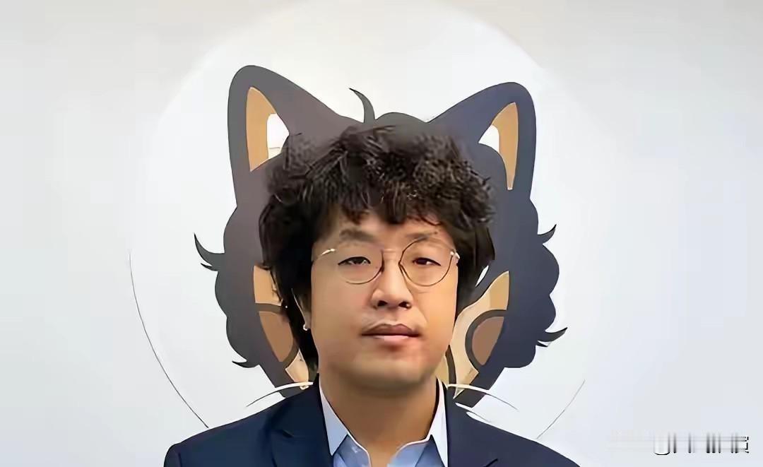 沈伯洋最新发文。台独顽固分子沈伯洋又跳出来了，对着国共智库论坛大放厥词，满嘴