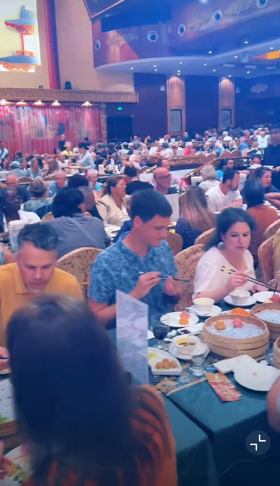 大批外国游客涌入中国避暑，赴华机票销量暴涨1240%！江浙沪的小伙伴其实也是同样