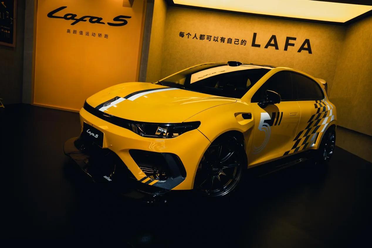 零跑12月成绩出炉，进一步巩固了“零米问”格局！ 每月新势力排名都在变化，但