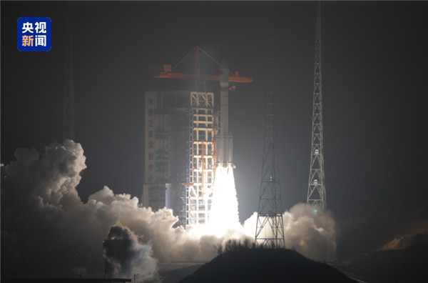 【我国成功发射卫星互联网低轨21组卫星】北京时间今天3时38分，我国在太原卫星发