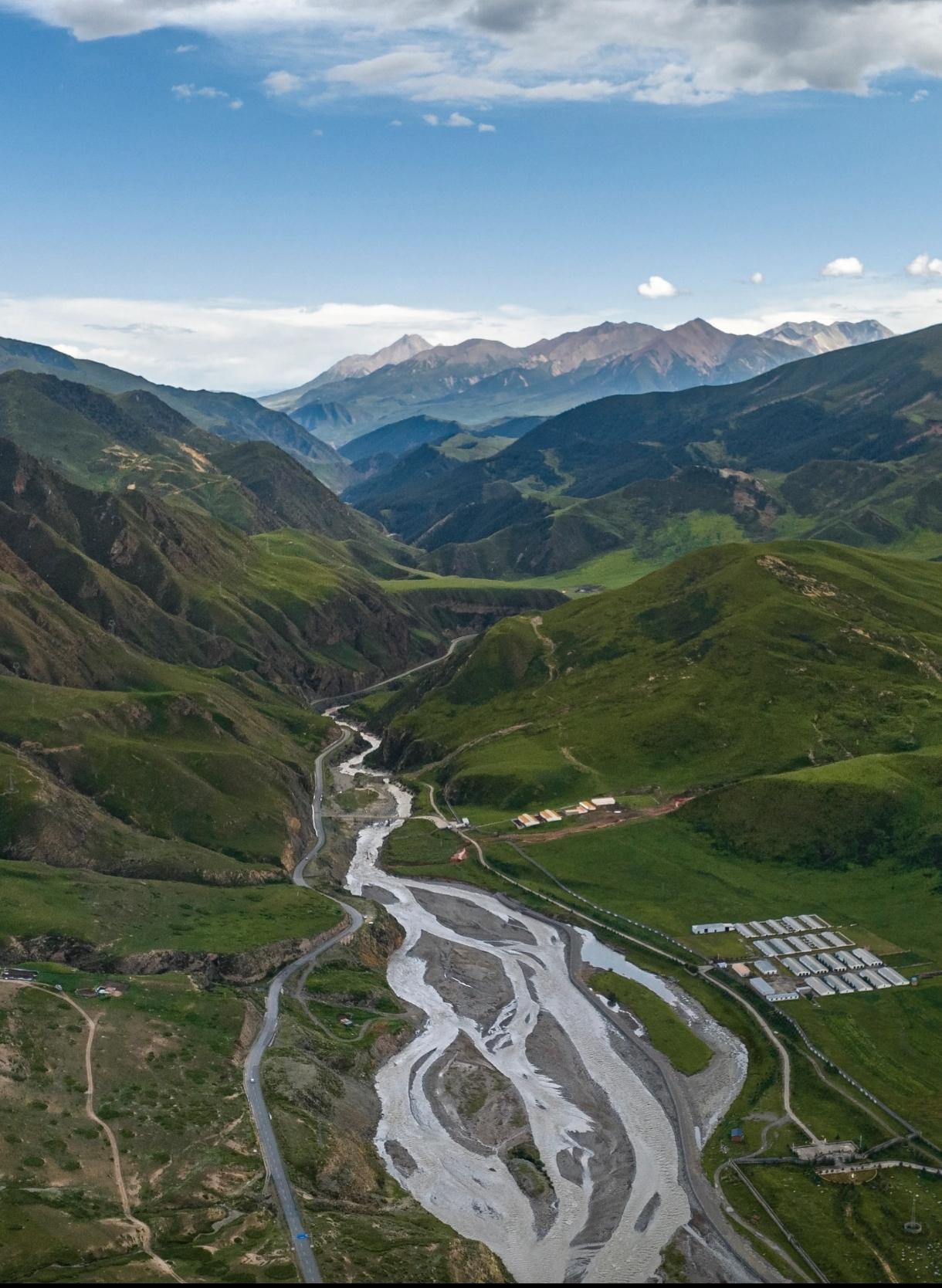 干涸43年黑河，又原地满血复活了？黑河是我国第二大内流河。古称弱水，发源于祁连山