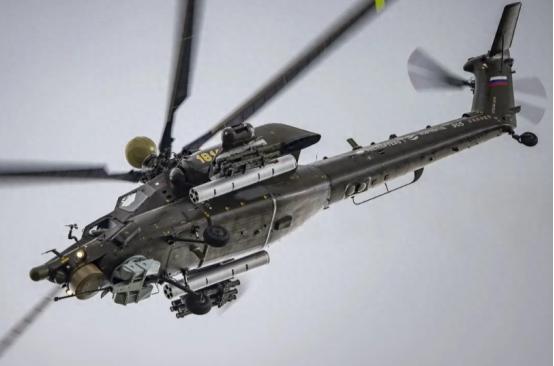 特朗普再发威胁，关键时刻普京出手，俄军机已抵达伊朗 从1月26号开始，这位前