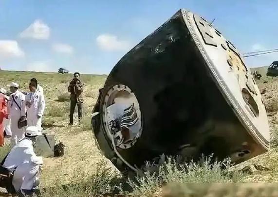 返回舱被觊觎，技术骨干成内鬼！中国航天首次公开重大安全问题。12月15日，一