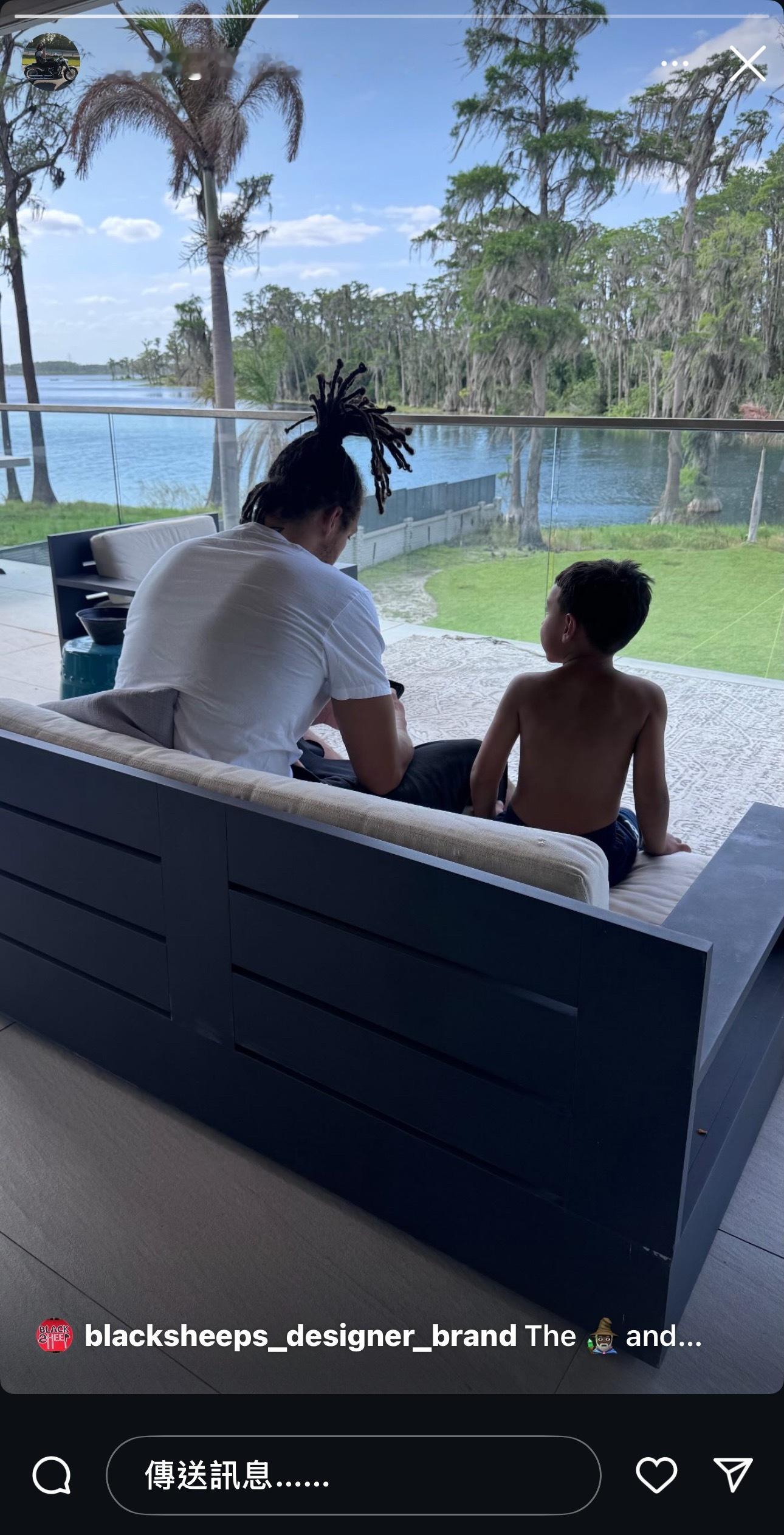 盆栽头AG？？？？惊了，一打开动态还以为是谁。阿隆戈登