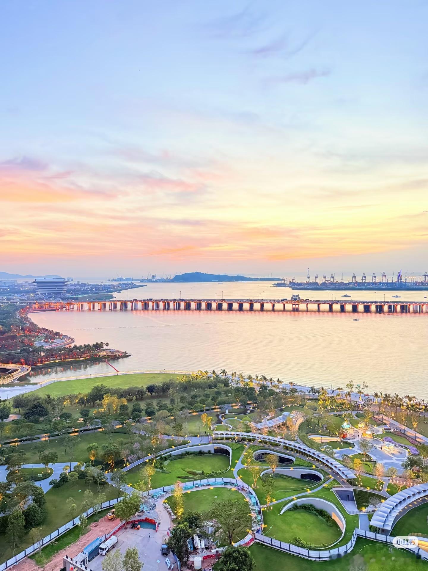 前海国金汇320平4房，确实漂亮，很多老板和网红租这里。