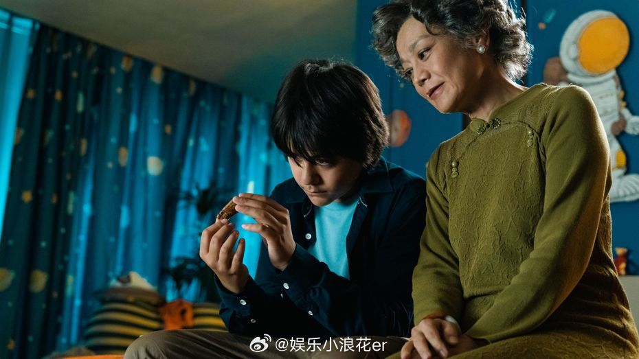 张艾嘉夸诺一有刘烨演戏的天分据台媒，张艾嘉谈及在《熊猫月宝》中饰演她孙子的诺一