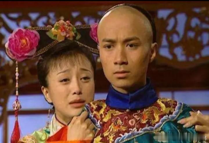 古巨基做过两件糊涂事：第一，接替苏有朋演了五阿哥。第二，陪伴苏有朋演了何书桓。明