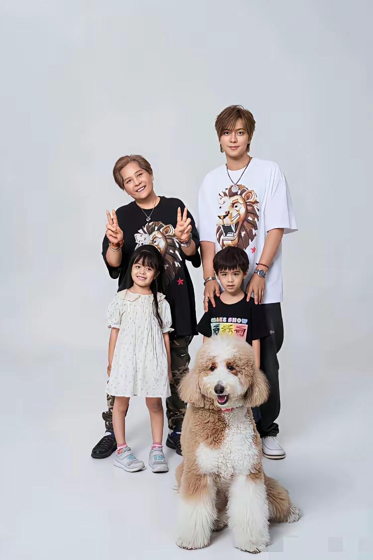 罗志祥这波操作，剧情比狗血剧还抓马。他说差点和经纪人结婚，甚至愿意把钱给对